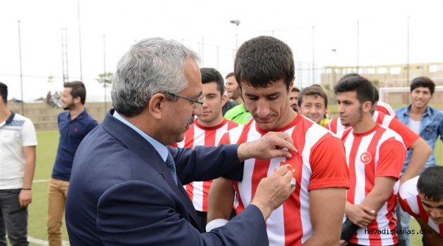 SÜTÇÜ İMAM’DA FUTBOL..
