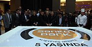 5.YIL PASTASINI 4 BİN KİŞİ YEDİ..