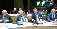 ESKİ PARLAMENTERLER PARİS'TE KONGREYE KATILDI..