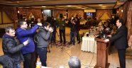 BAŞKAN ERKOÇ GAZETECİLERLE SOHBET ETTİ..