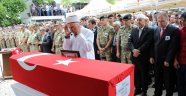 BERTİZ ŞEHİDİNİ UĞURLADI, VALİ FENALAŞTI....