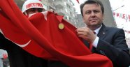 BİZİ BİZ YAPAN ECDADIMIZIN FEDAKARLIĞIDIR..