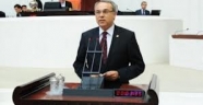 DEDEOĞLU, YİNE KÜRSÜDE…