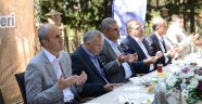 ELLER ŞEHİTLERİMİZ İÇİN SEMAYA AÇILDI…