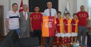 Galatasaray’dan Başkan Okay’a ziyaret...
