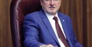 GAZETECİ DEVLETLE HALKA ARASINDAKİ EN KISA KÖPRÜDÜR..