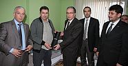 GAZETECİ KAMU GÖREVLİSDİR