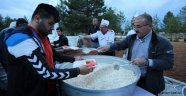 İLK İFTAR RABİA PARKINDA YAPILDI…