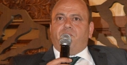 KANTİNCİLER BAŞKANI TOPA TUTTU..