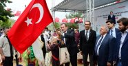 MÜCADELEMİZ BAYRAK İÇİN..