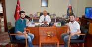 ÖĞRENCİSİNDEN REKTÖRE VEFA..
