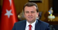 Peygamberimiz bize ışık olmaktadır..