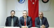 SIYASET BIR TAKIM OYUNUDUR..