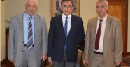 SURİYE’LİLERE YARDIM ETMEK TARİHİ BİR GÖREVDİR..