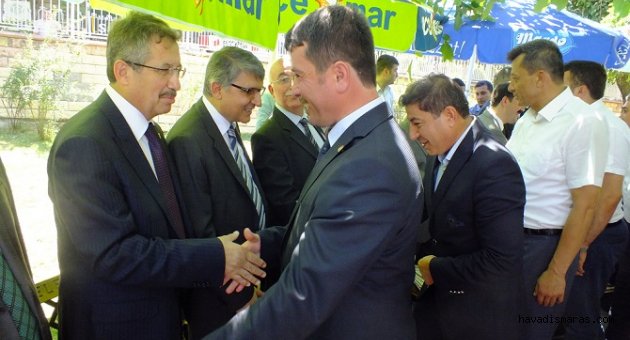 TÜM MAHALLE BAYRAMLAŞTIK…