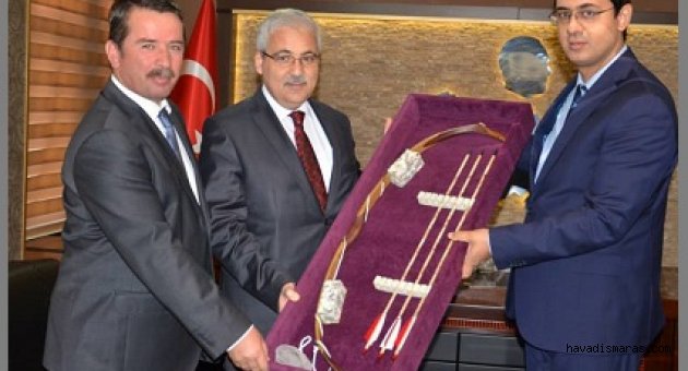 VALİ GÜVENÇER TÜRKOĞLU’NU GEZDİ..